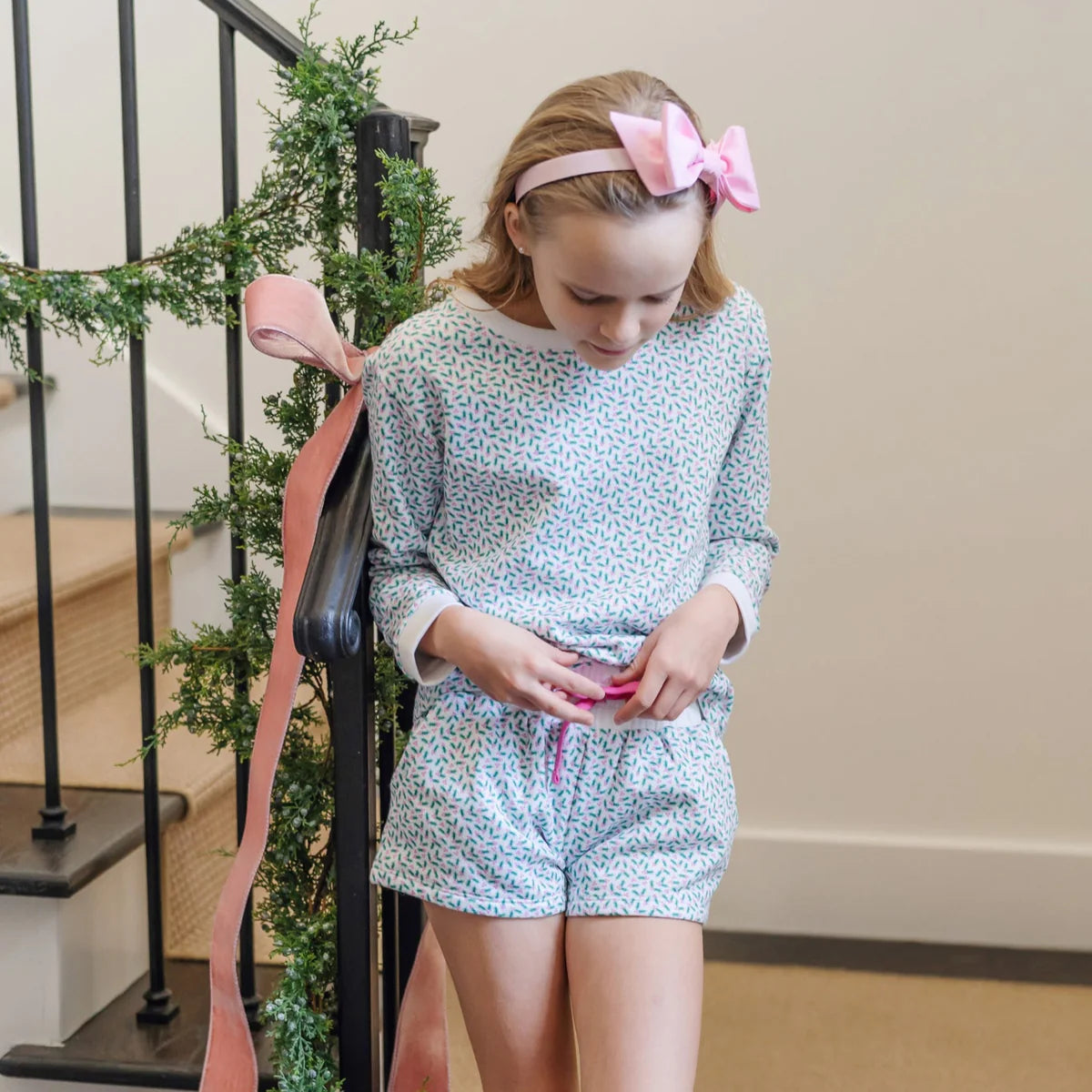 Stella Girls' Sweatshirt Short Set- Holly Holiday